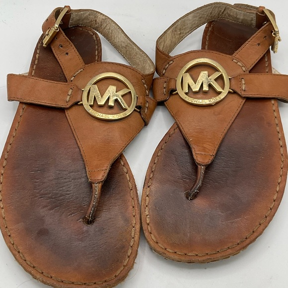 MICHAEL KORS AUBREY tan coloured leather sandals. - Picture 2 of 11
